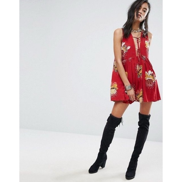 FREE PEOPLE Boho Lovely Day Red Floral Sleeveless Tie Front Dress - Picture 4 of 16